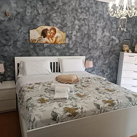Quarto em Acomodações Particulares For Rent Rachele *